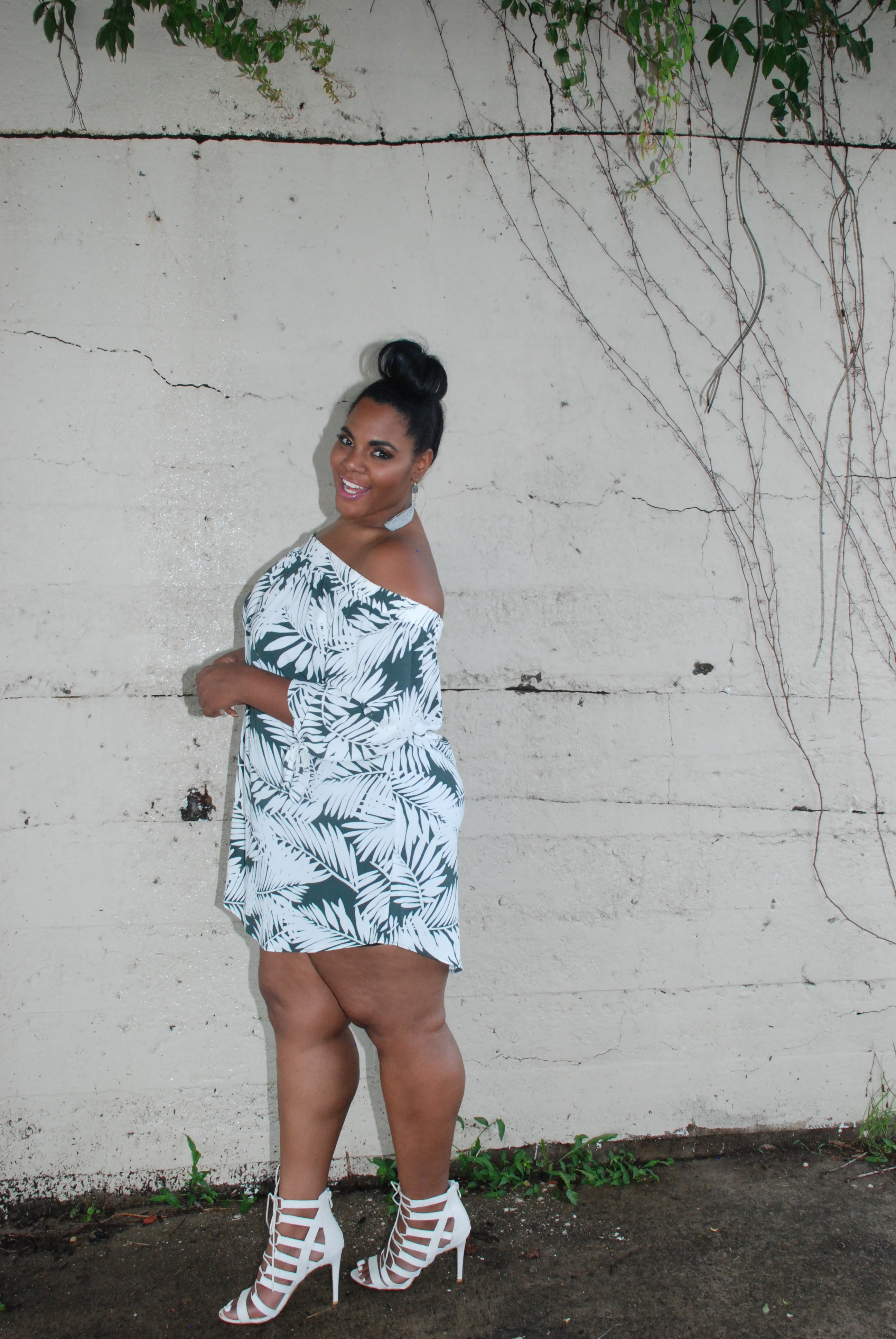 palm print plus size summer trend to try