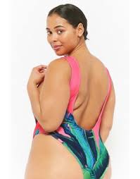 plus size swim suits, society of harlow, op Swimsuits for you to try this Summer, back out, back out swim, swimsuit with back out, plus size swim, plus size one piece, floral one piece, plus size back out, 